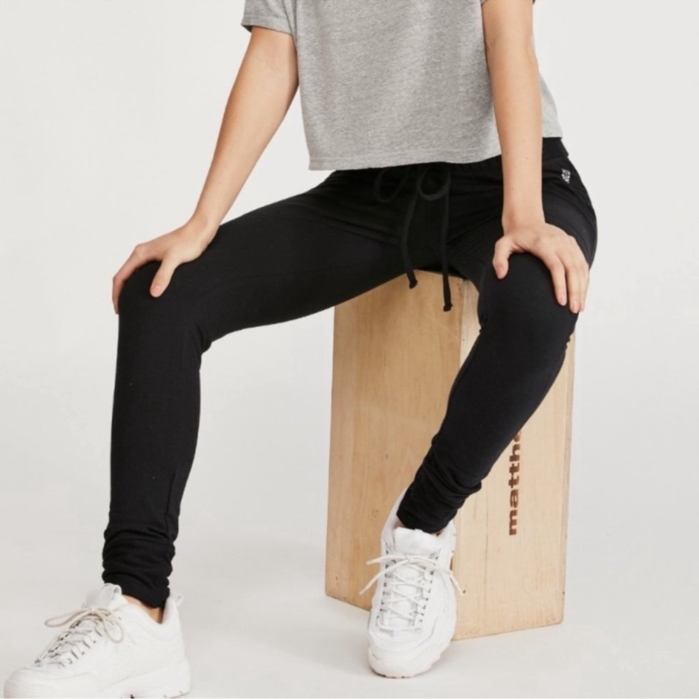NWT Free People Movement Sunny
Skinny Sweatpants in Black - Picture 4 of 6